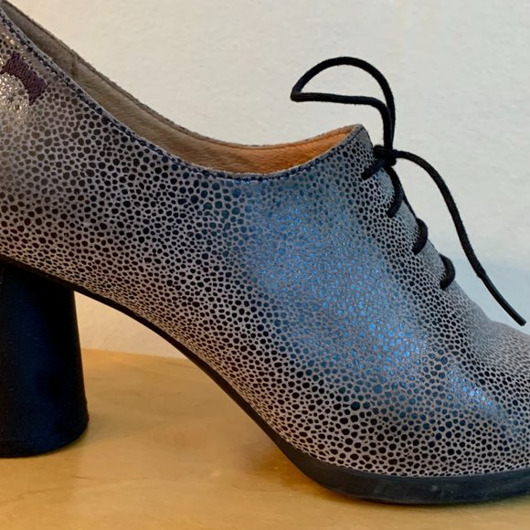 Camper Stack Heel Faux Alligator Oxford - Picture 2 of 5